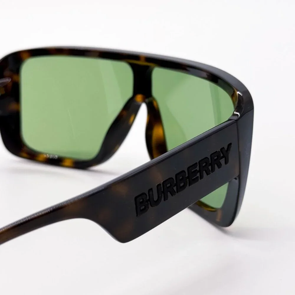 Burberry 100% new